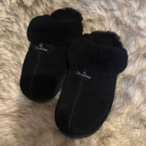 Black Bearpaw Slippers